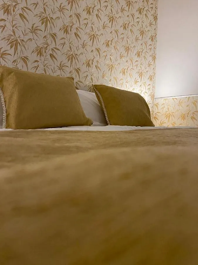 Villa Conti Giardini-Naxos 3*,